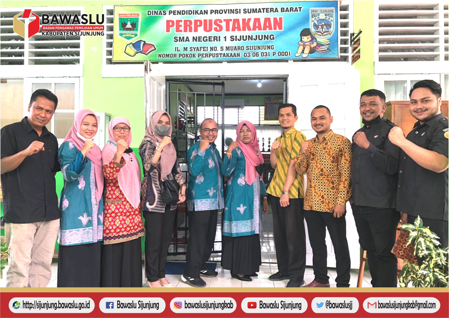 MEMBINA DAN MEMBANGUN HUBUNGAN KERJASAMA POJOK PENGAWASAN DENGAN SMA 1 DAN SMA 2 SIJUNJUNG