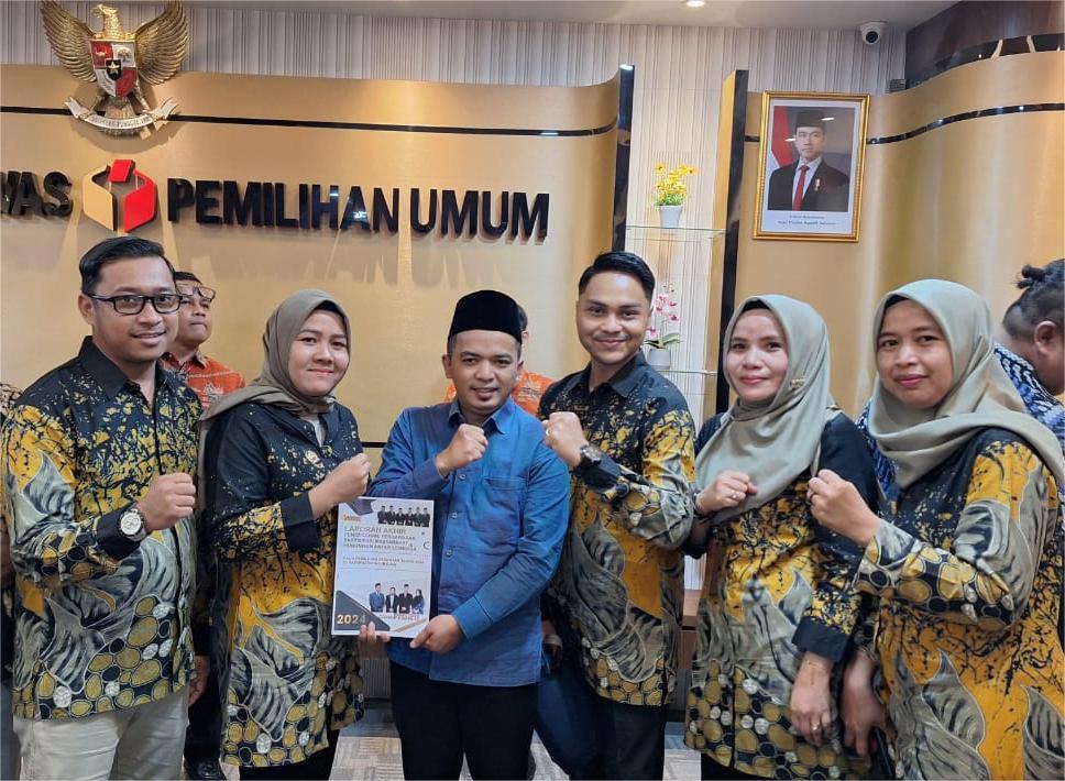 Penyerahan Laporan Akhir Pengawasan 2024