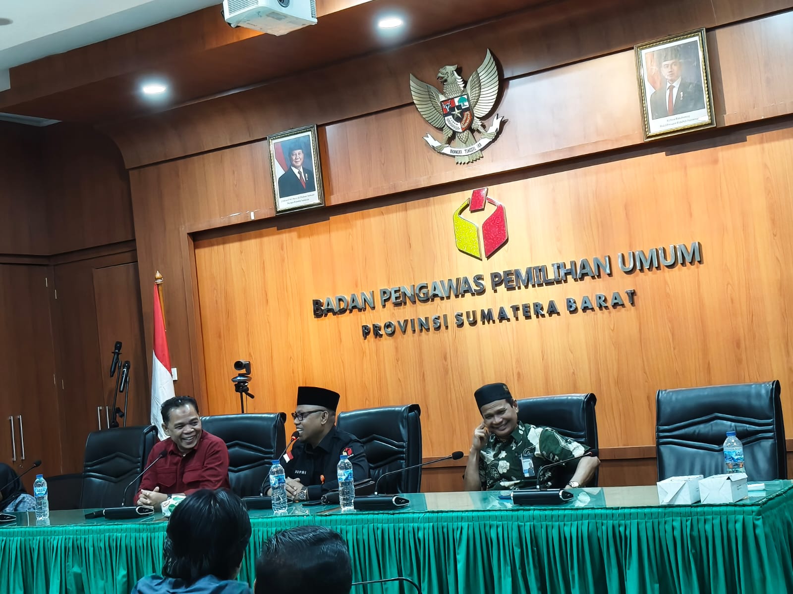 RAPAT KEUNGAN 11 JULI