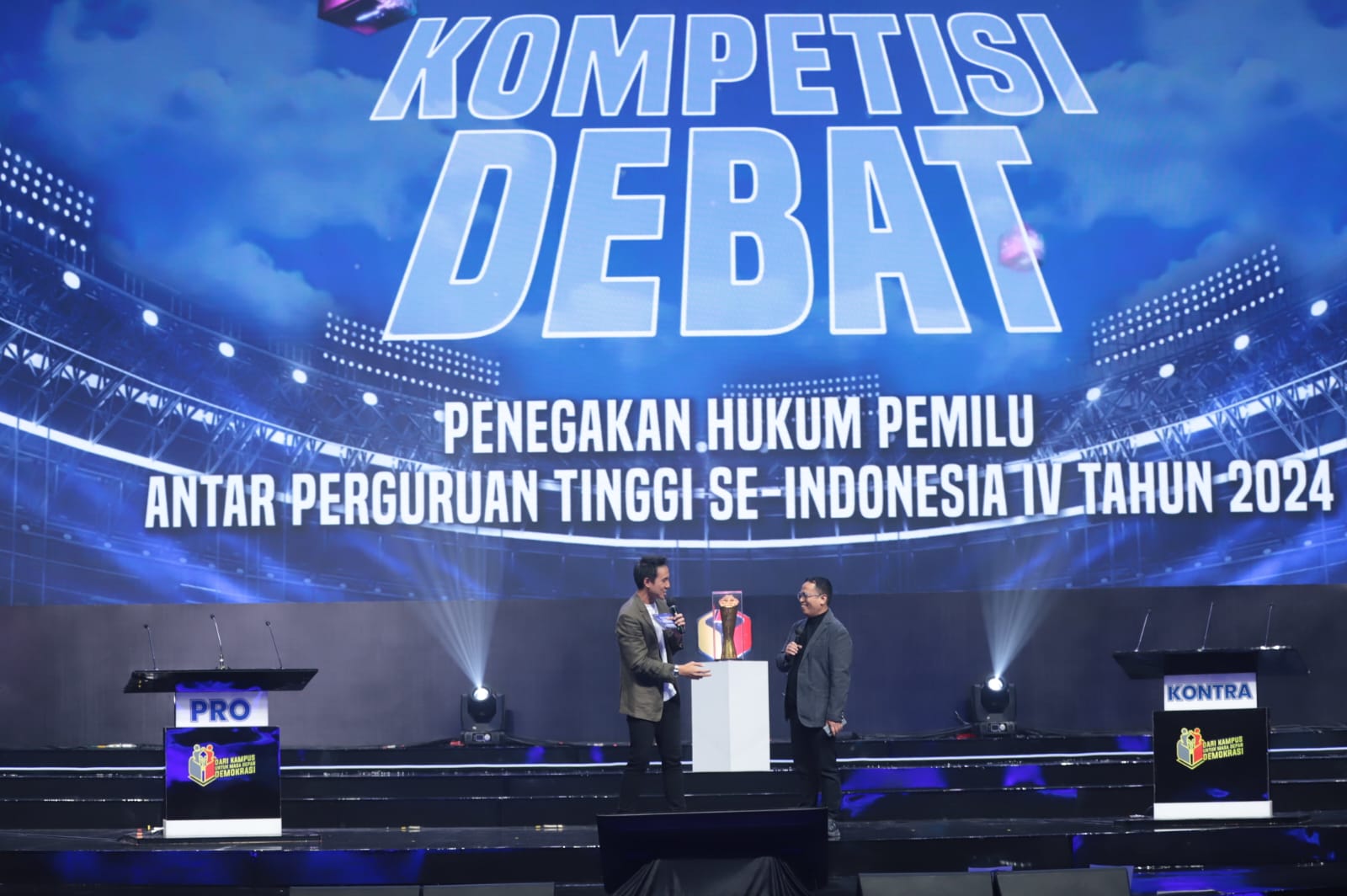 KOMPETISI DEBAT V