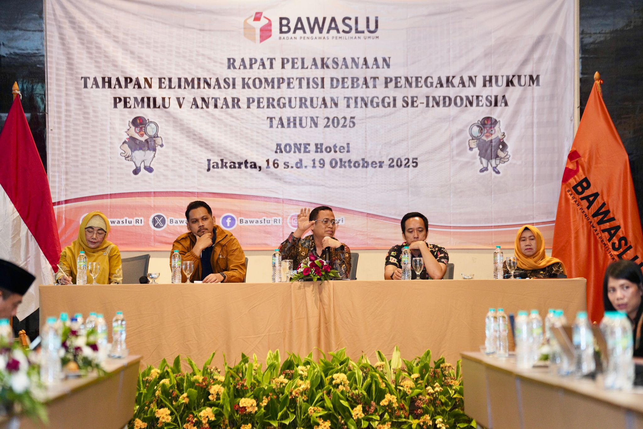 DEBAT HUKUM BAWASLU